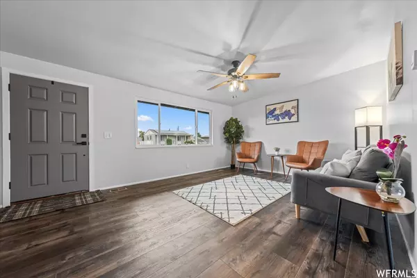 4949 PAVANT AVE West Valley City, UT 84120