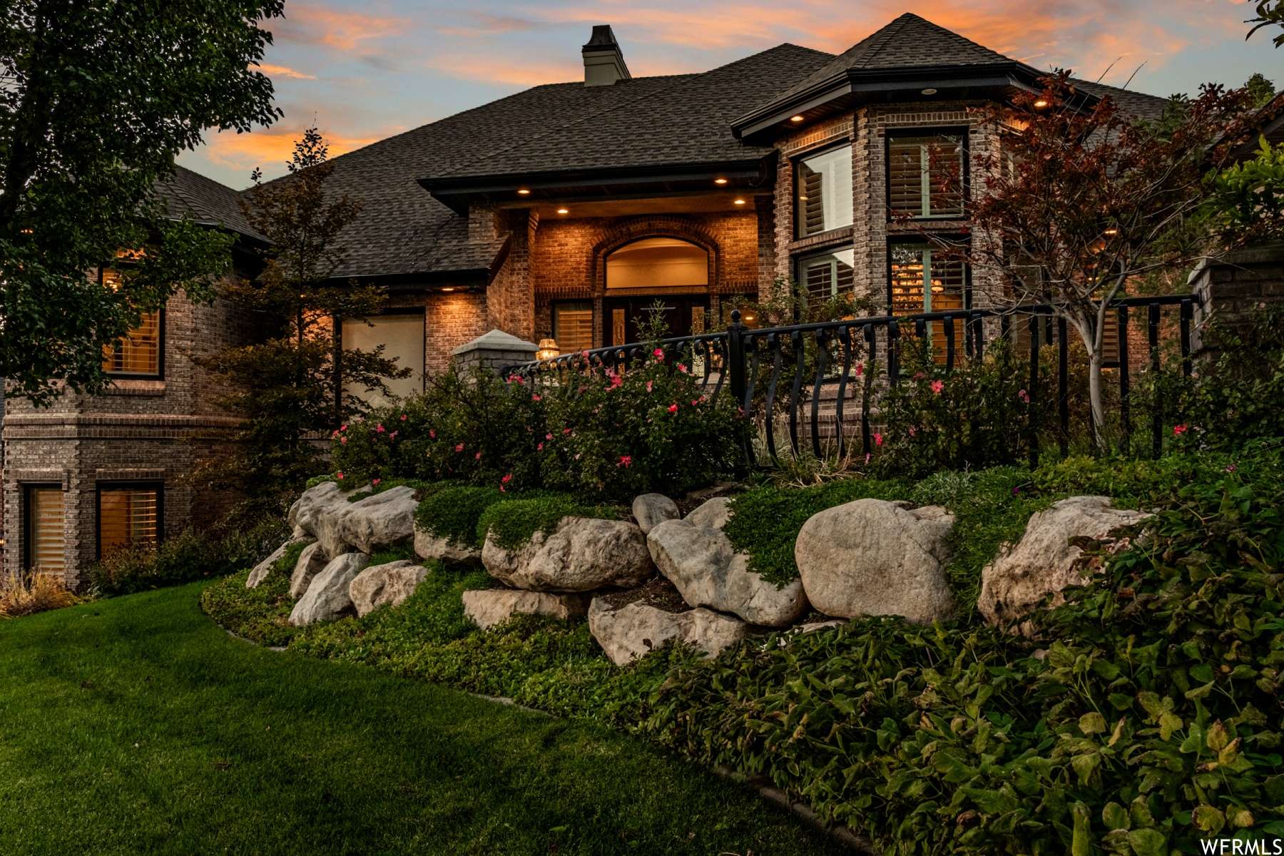 North Salt Lake, UT 84054,1077 E EAGLEWOOD LOOP