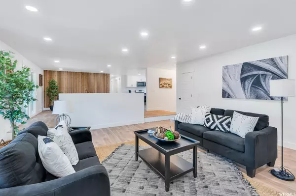 4654 S 2030 W, Taylorsville, UT 84129