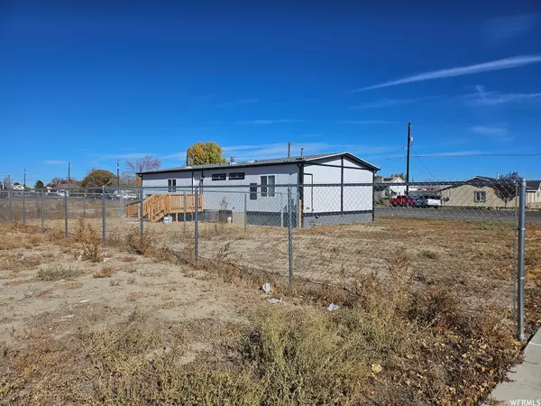 Huntington, UT 84528,215 N 200 E