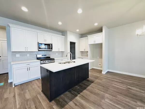 Plain City, UT 84404,2718 N 3225 W #128