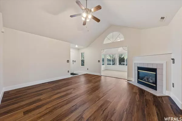 3291 S ABBEY GLEN WAY #B W West Valley City, UT 84128