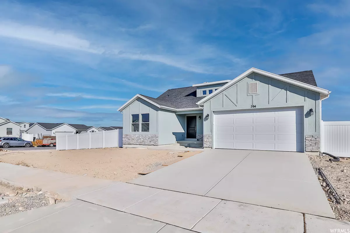 Grantsville, UT 84029,704 N HONEYSUCKLE LN W #415