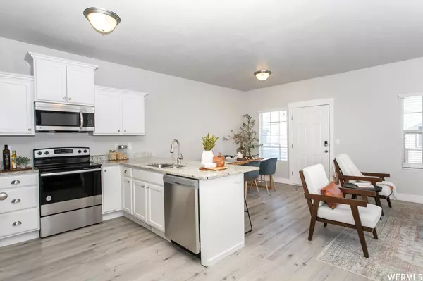 Saratoga Springs, UT 84045,1636 N VENETIAN WAY