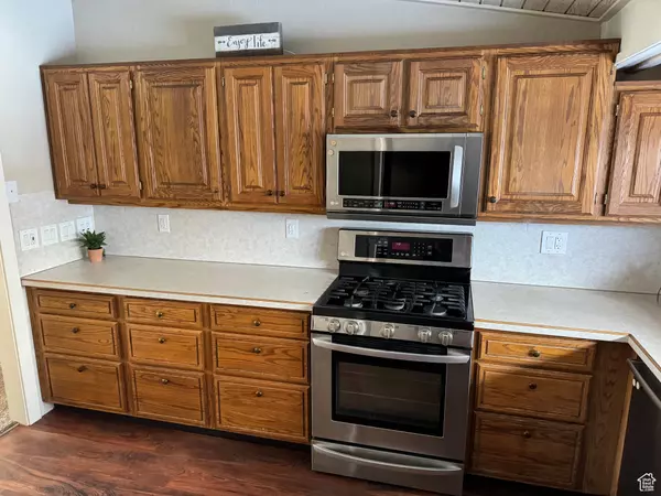 Uintah, UT 84405,5992 S 2400 E