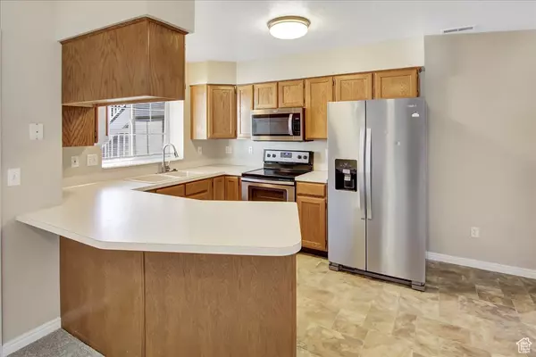 Washington Terrace, UT 84405,390 W 4900 S #20