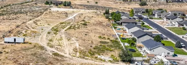 Vernal, UT 84078,118 W 4180 S