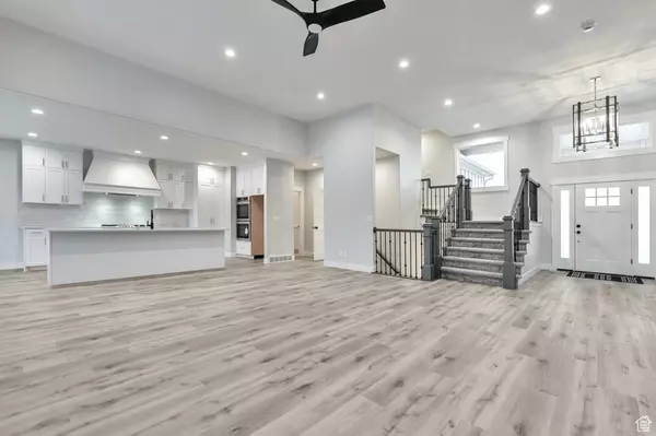 Farr West, UT 84404,2862 N 2525 W