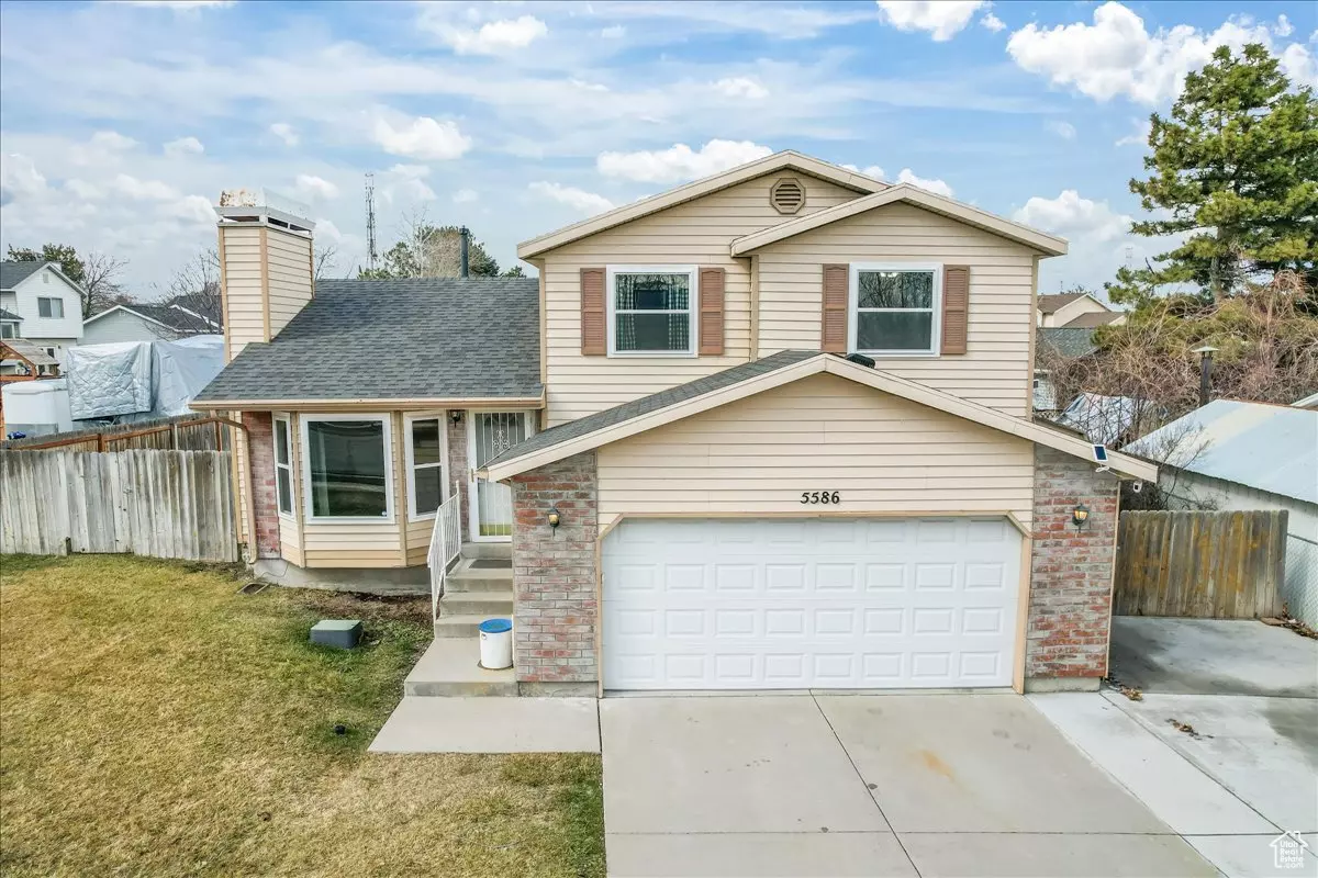 Kearns, UT 84118,5586 S LE CHATEAU WAY