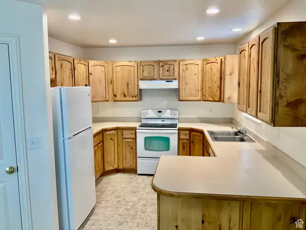 Richfield, UT 84701,844 S 1060 W