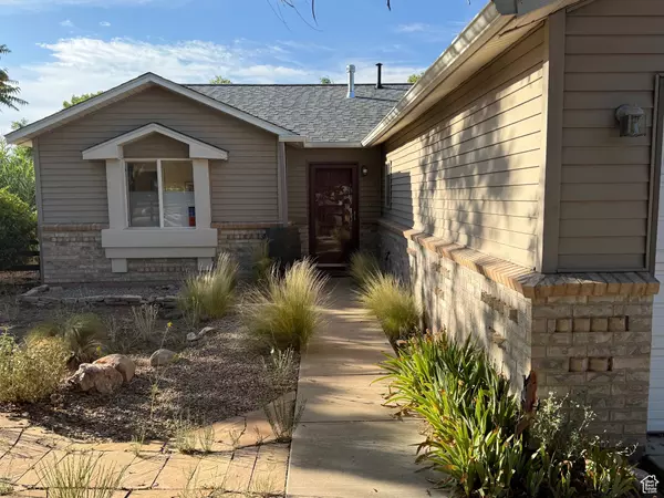 Moab, UT 84532,1039 E PACK CREEK DR