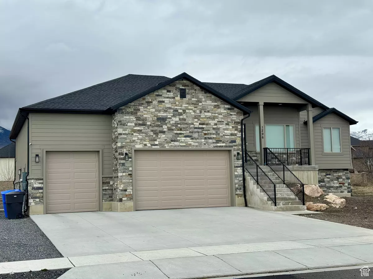 Pleasant View, UT 84414,1296 W OSAGE CT