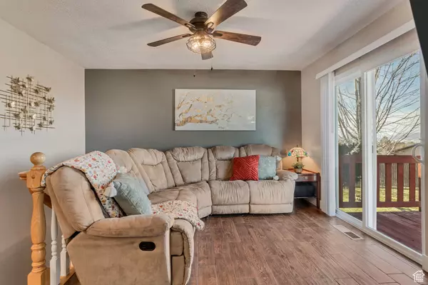 Pleasant Grove, UT 84062,37 N 1185 E