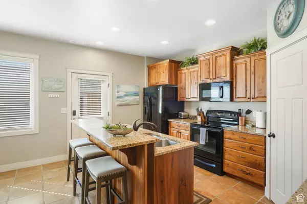 Pleasant View, UT 84414,255 W 2700 N #54