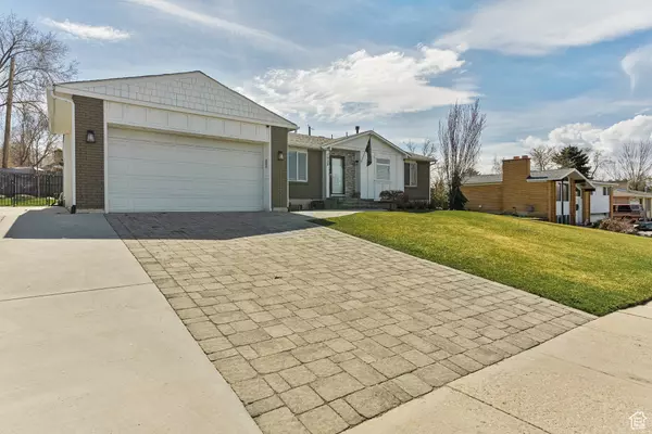 Cottonwood Heights, UT 84121,1938 E 7130 S