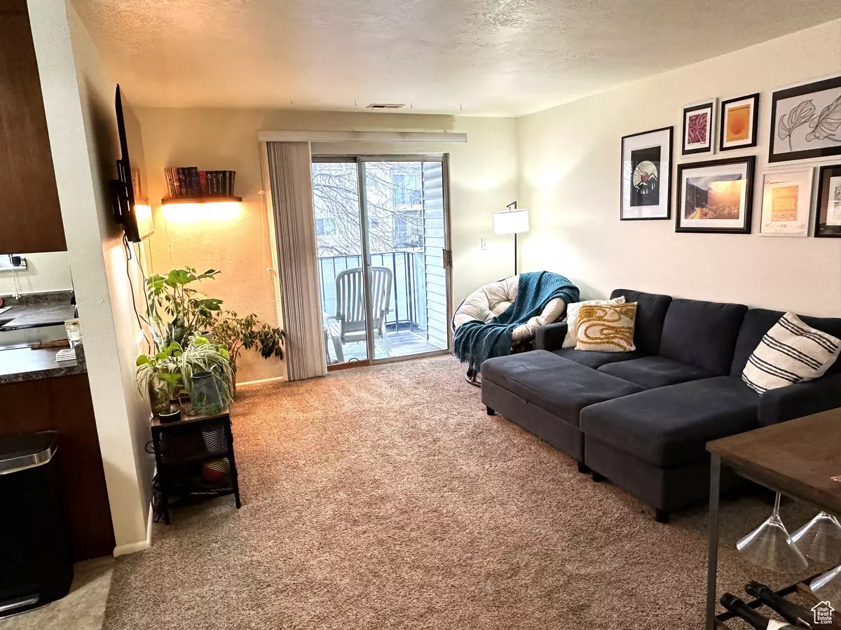 Salt Lake City, UT 84117,4665 S QUAIL VISTA LANE LN #D