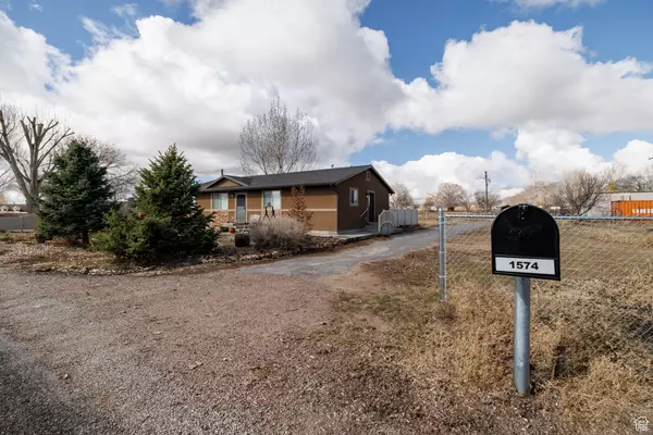 Vernal, UT 84078,1574 S 2000 E