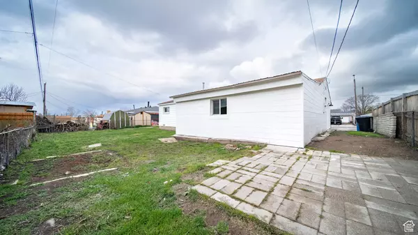 Kearns, UT 84118,4782 S 4340 W