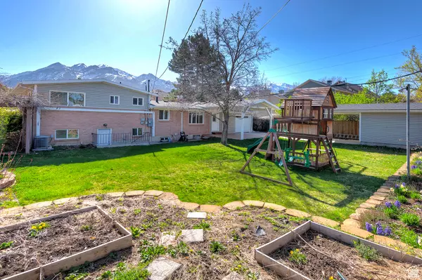 Cottonwood Heights, UT 84121,7192 S CONNOR DAVID WAY E