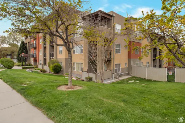 Holladay, UT 84124,4340 S HIGHLAND DR #305