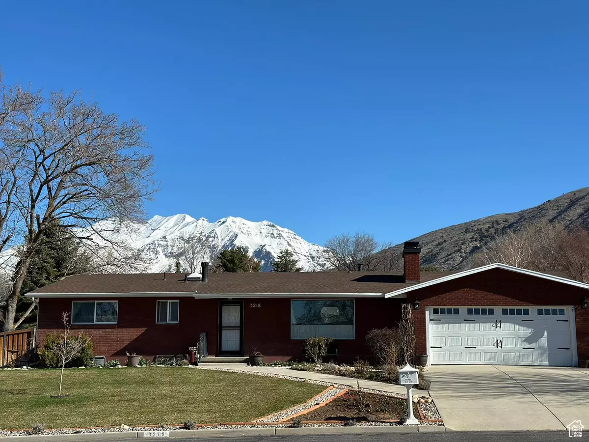 Provo, UT 84604,3218 N MOJAVE LN