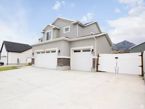 Santaquin, UT 84655,1123 S RED CLIFF DR