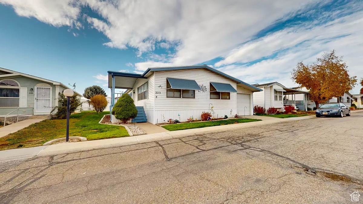 Farr West, UT 84404,1111 N 2000 W #223