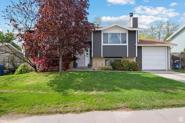 Kearns, UT 84118,5349 W HIGHWOOD DR