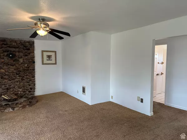 Bluebell, UT 84007,12556 W 4000 N