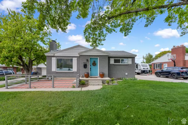4642 S BROOKWOOD DR, Millcreek, UT 84117