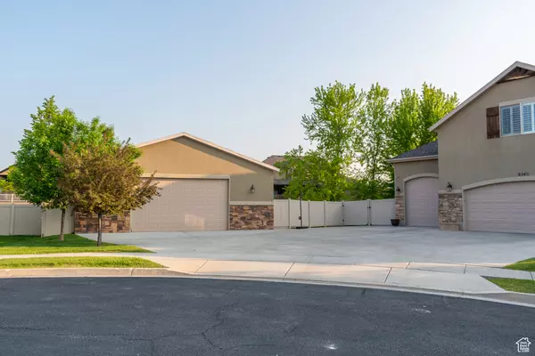 Farr West, UT 84404,2543 N 2625 CIR W