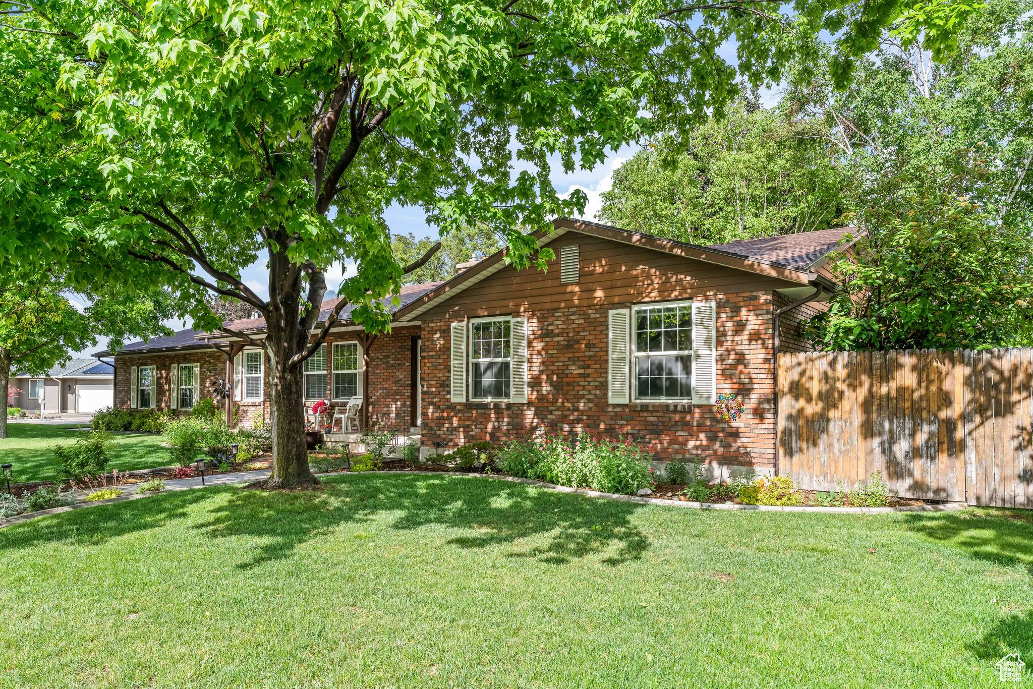 Sandy, UT 84093,8483 S TERRACE DR