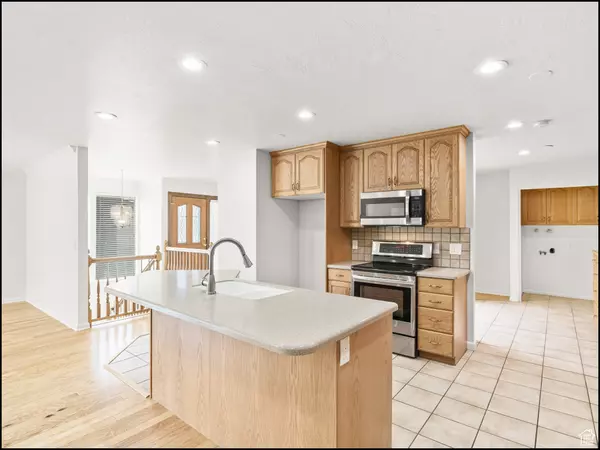 Salt Lake City, UT 84124,3986 S 2280 E