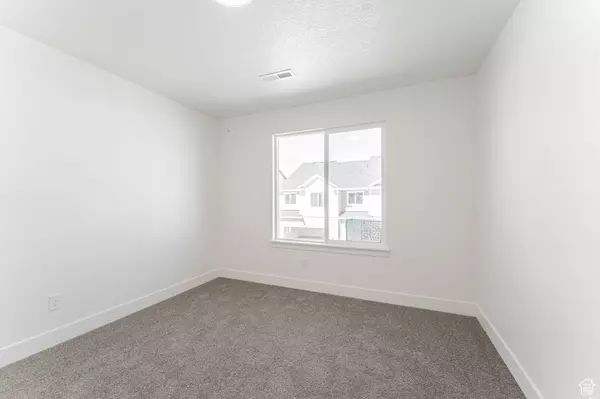 Lehi, UT 84043,3633 W 1230 N #119