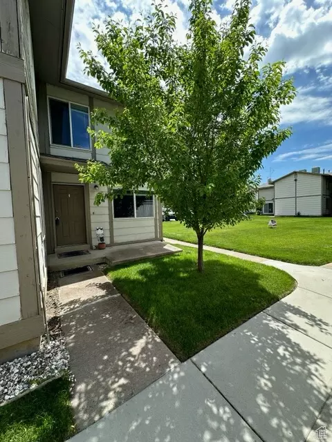 Logan, UT 84341,1285 N 400 E #4