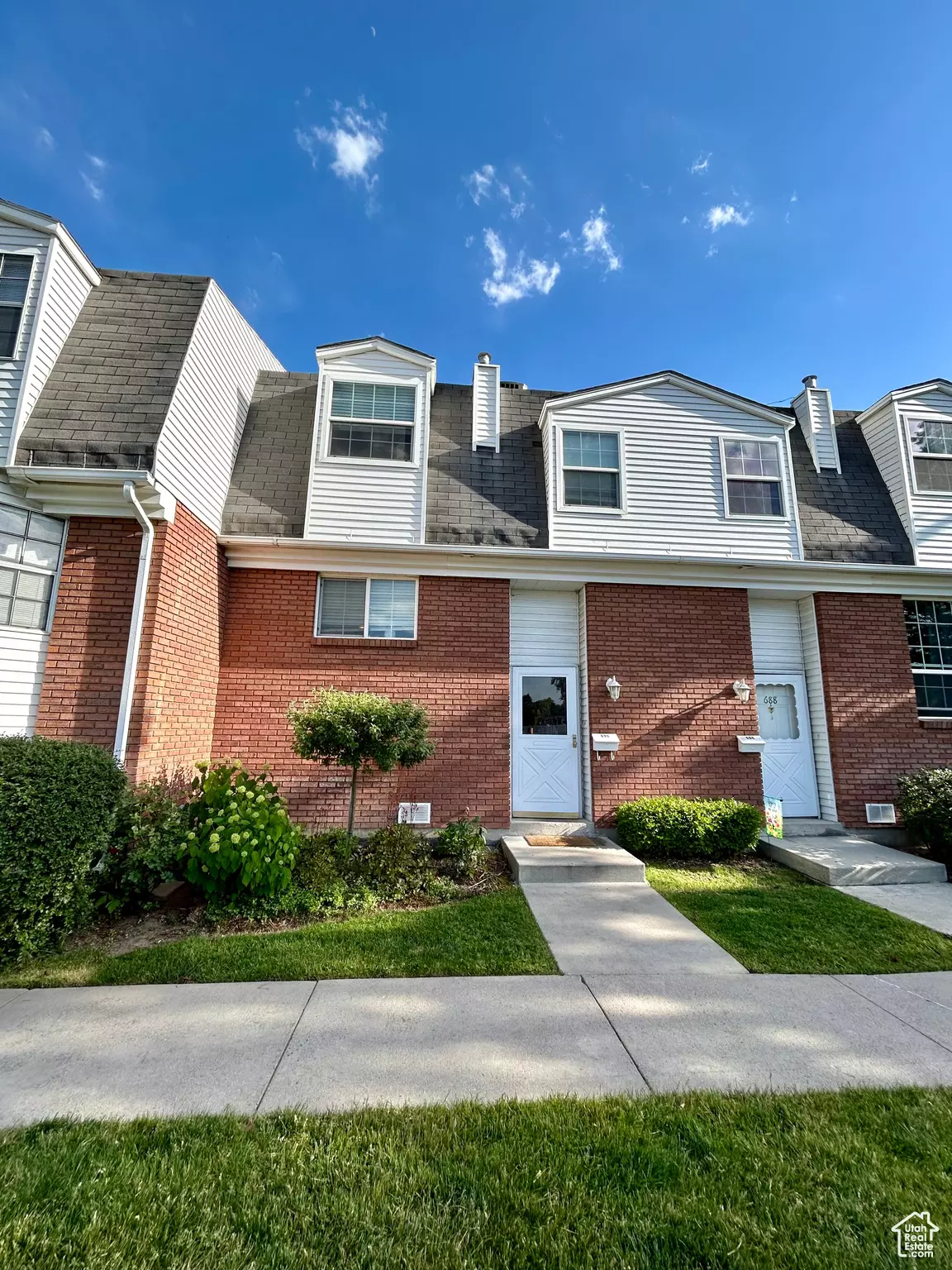 Sandy, UT 84070,690 E WILLIAMSBURG PARK CIR