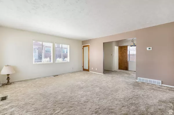 Washington Terrace, UT 84405,311 E 4450 S