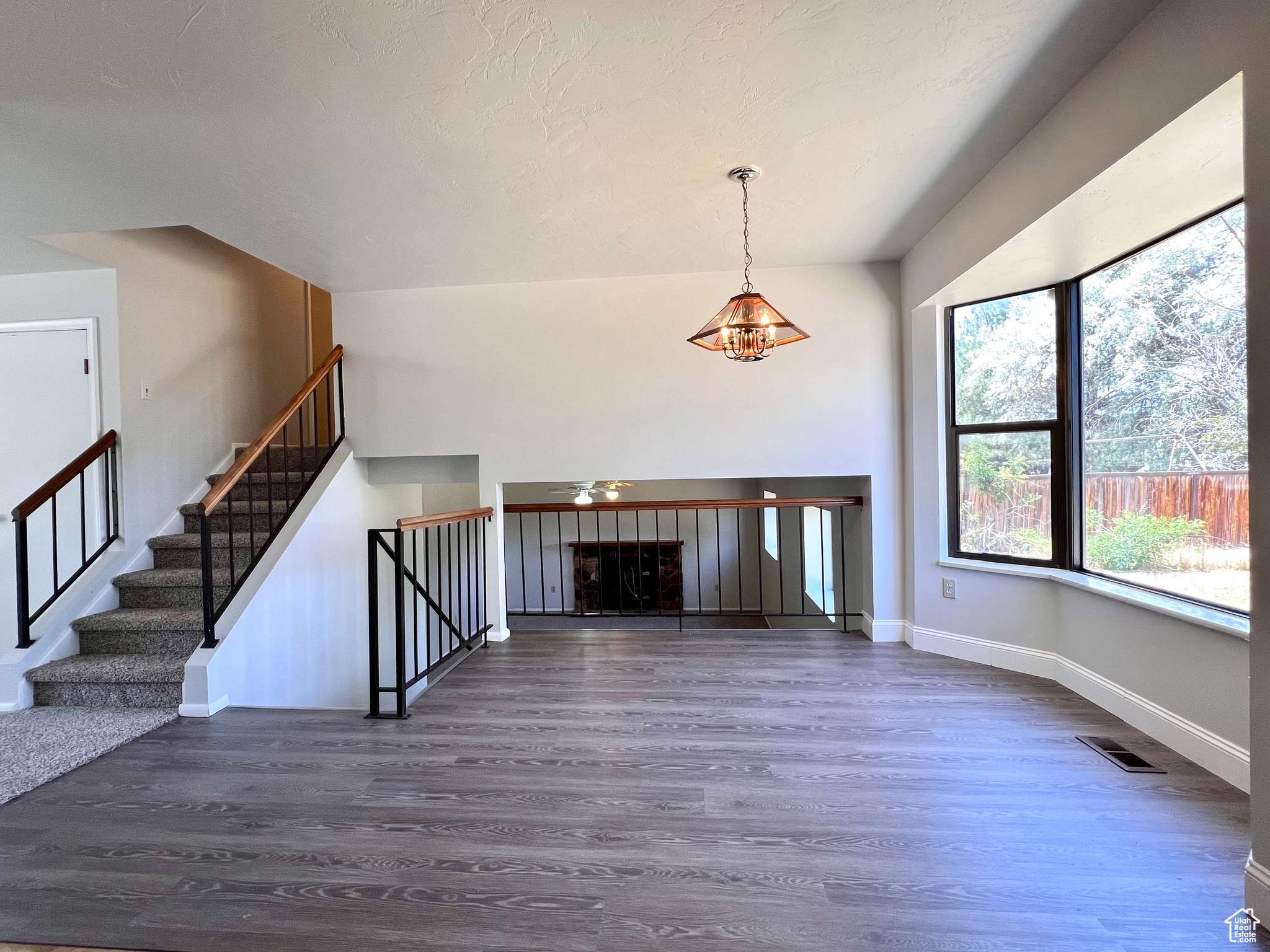 West Jordan, UT 84084,3284 W NEW WORLD DR