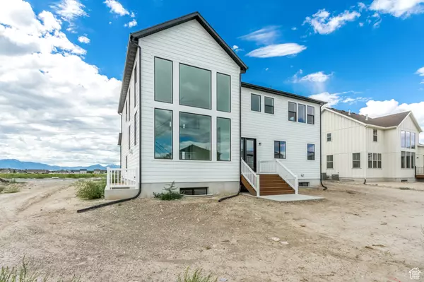 153 E POWELL ST S #112, Vineyard, UT 84059