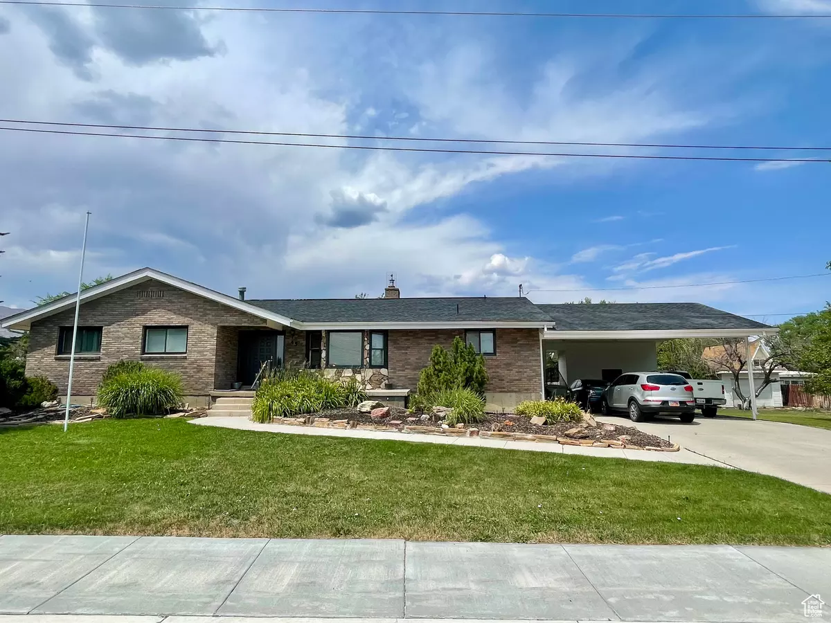 Ferron, UT 84523,200 N 45 E