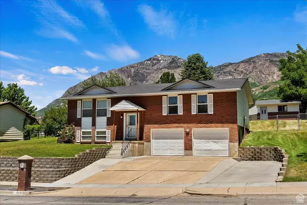 North Ogden, UT 84414,1328 E 3075 N