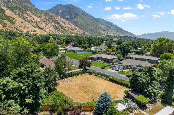 Provo, UT 84604,3272 N MOHAWK LN #9