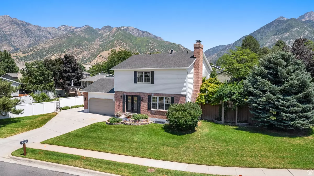 Cottonwood Heights, UT 84121,7297 S WALNUT WAY