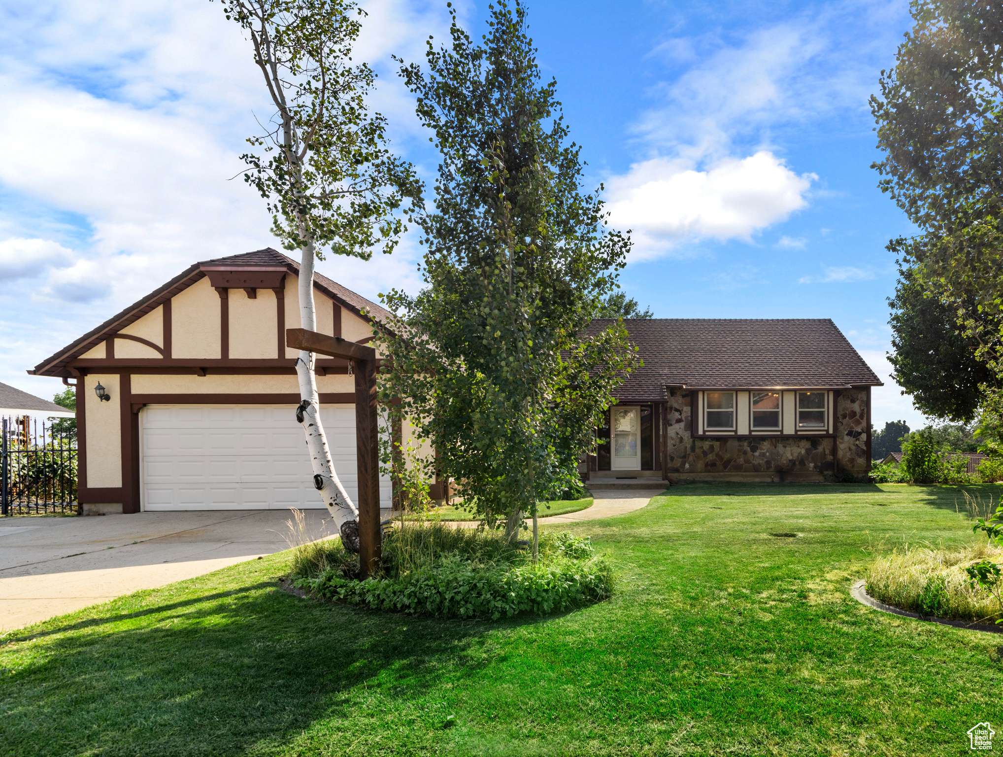 North Ogden, UT 84414,1263 E 2925 N