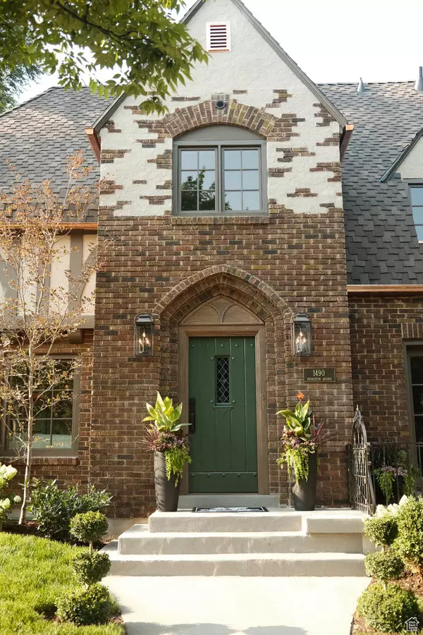 Salt Lake City, UT 84105,1490 E PRINCETON AVE