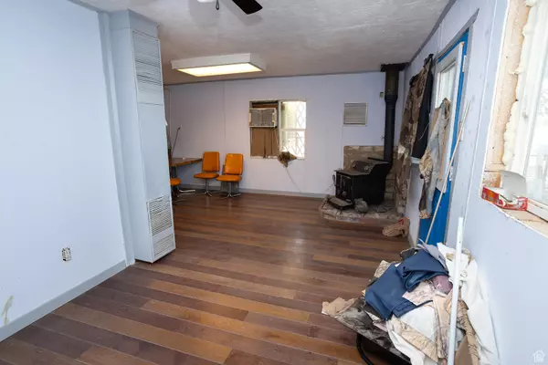 Elsinore, UT 84724,50 E 1360 S