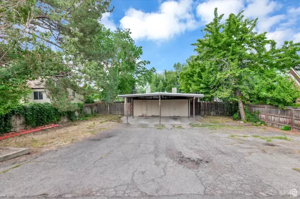 Holladay, UT 84117,4610 S RUSSELL ST E