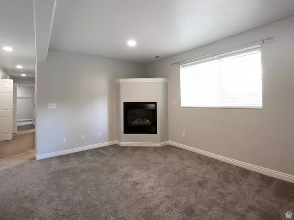 Provo, UT 84601,151 S 1050 W #49