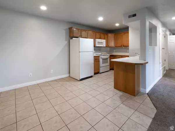 Provo, UT 84601,151 S 1050 W #49