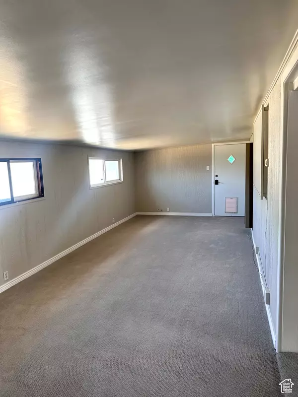 West Valley City, UT 84119,3164 W MARK AVE S